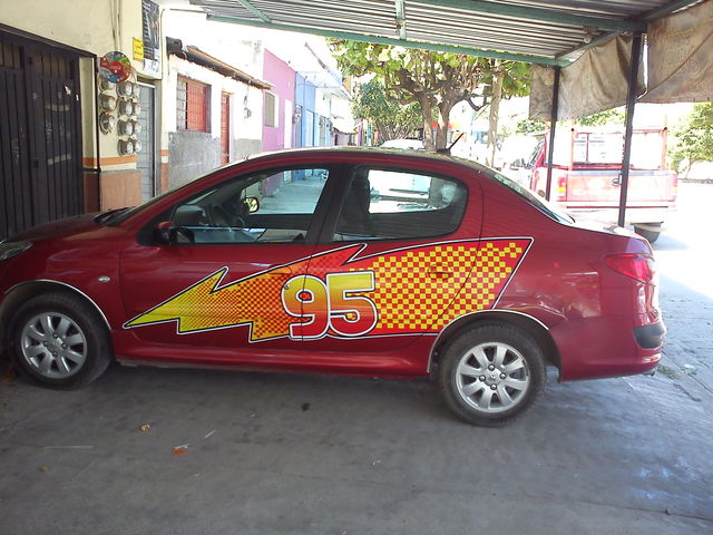 Sin Nombre